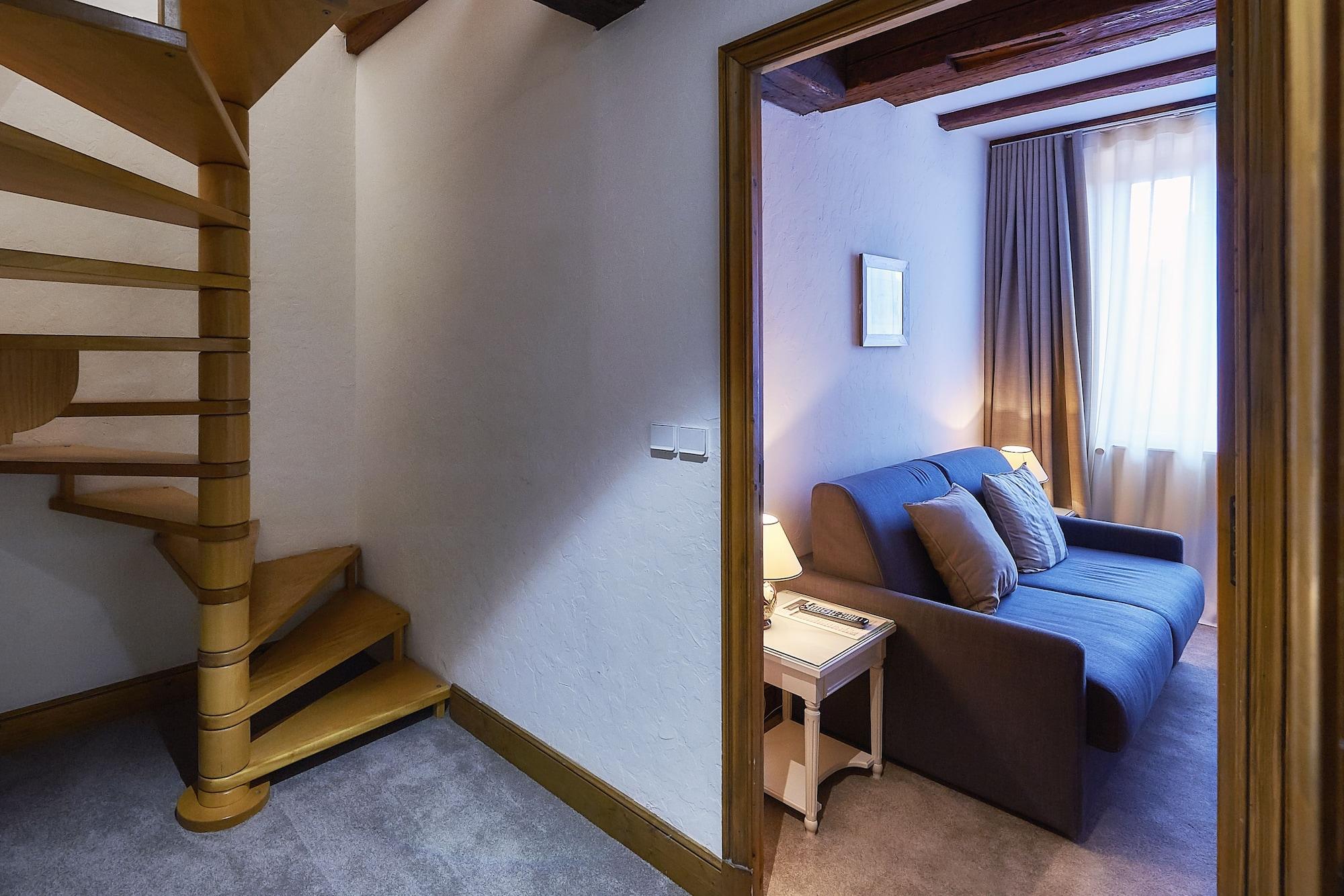 Relais & Chateaux La Maison Des Tetes Colmar Exterior photo