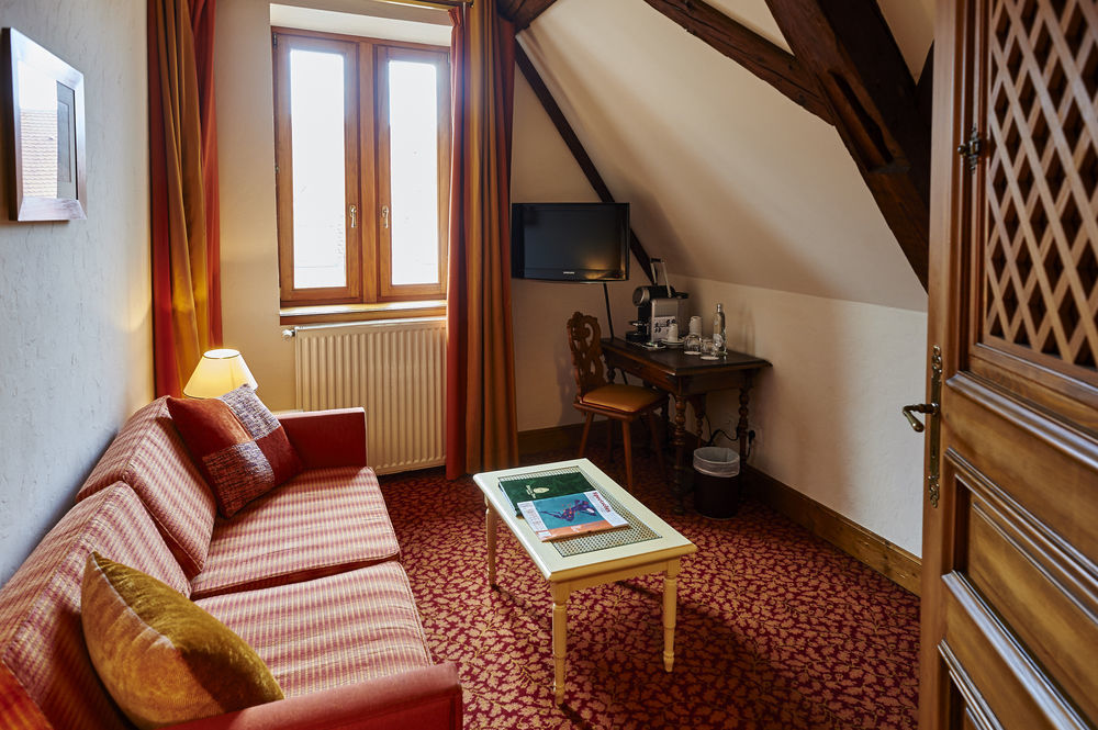 Relais & Chateaux La Maison Des Tetes Colmar Exterior photo