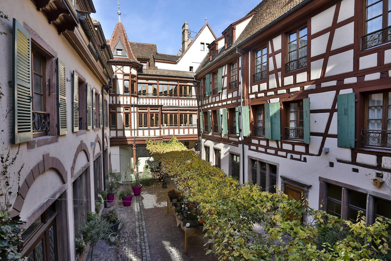 Relais & Chateaux La Maison Des Tetes Colmar Exterior photo
